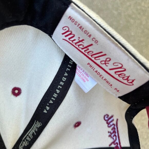 MITCHELL & NESS Los Angeles Lakers Strawberry Cream Hat Snapback NBA Cap - Picture 2 of 8